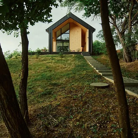 Vila Norte - House By The Cliff